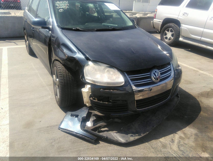 3VWTZ7AJ8AM636552