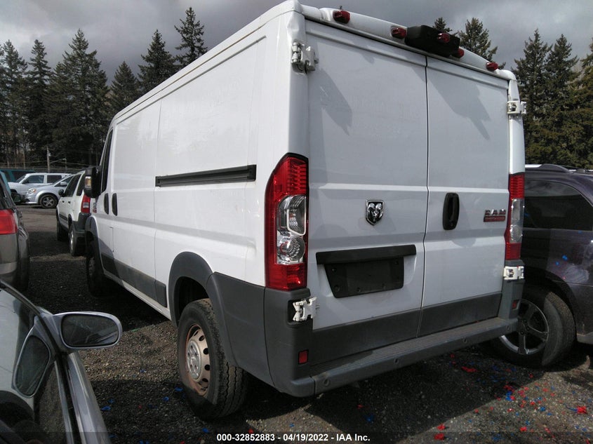 2017 Ram Promaster 1500 Low Roof 136" Wb VIN: 3C6TRVAG8HE500302 Lot: 32852883