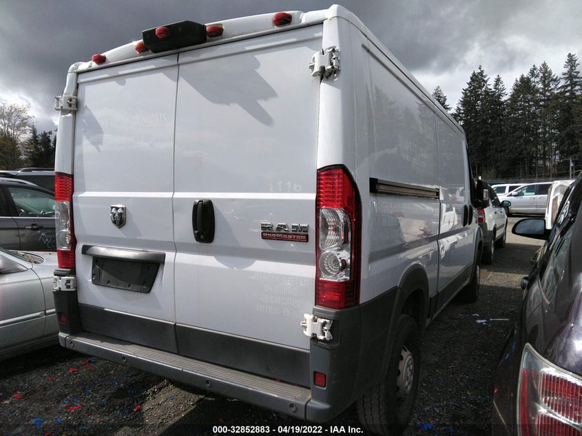 2017 Ram Promaster 1500 Low Roof 136" Wb VIN: 3C6TRVAG8HE500302 Lot: 32852883