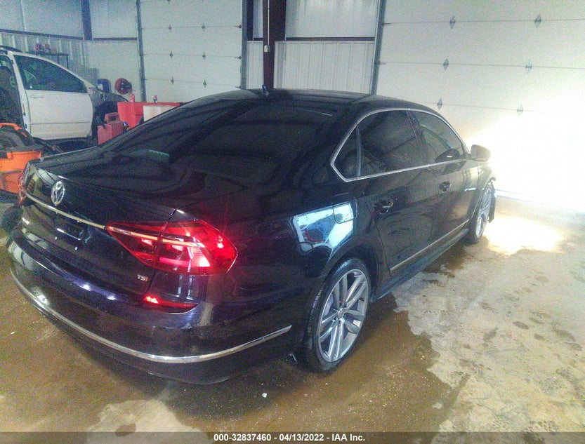 1VWDT7A36HC037992