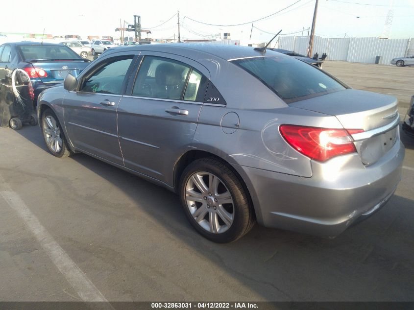 2013 Chrysler 200 Touring VIN: 1C3CCBBB8DN639741 Lot: 32863031