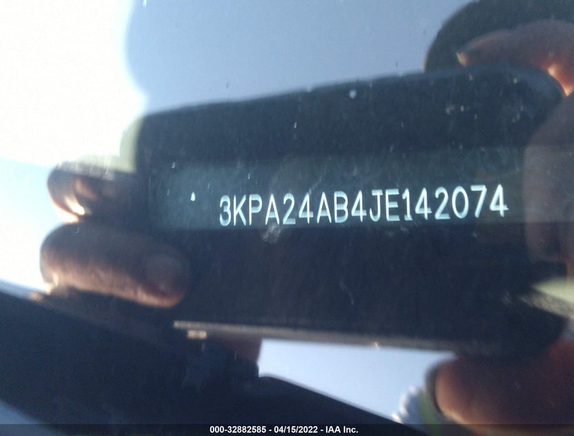 3KPA24AB4JE142074