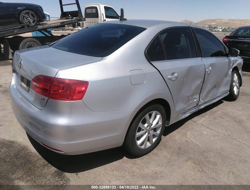 3VWD07AJ7EM317180