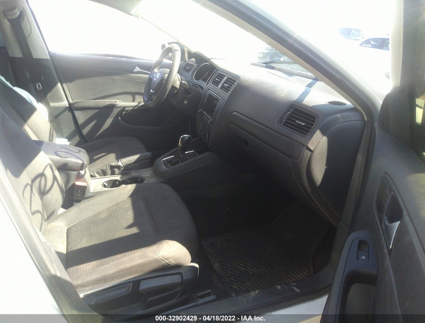 3VW267AJ4GM326718