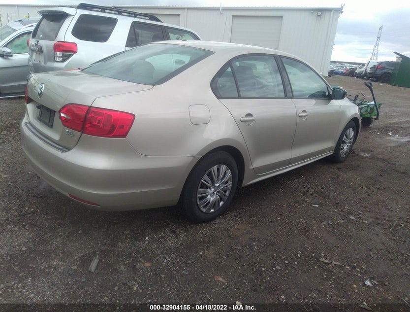3VW1K7AJ5CM461918
