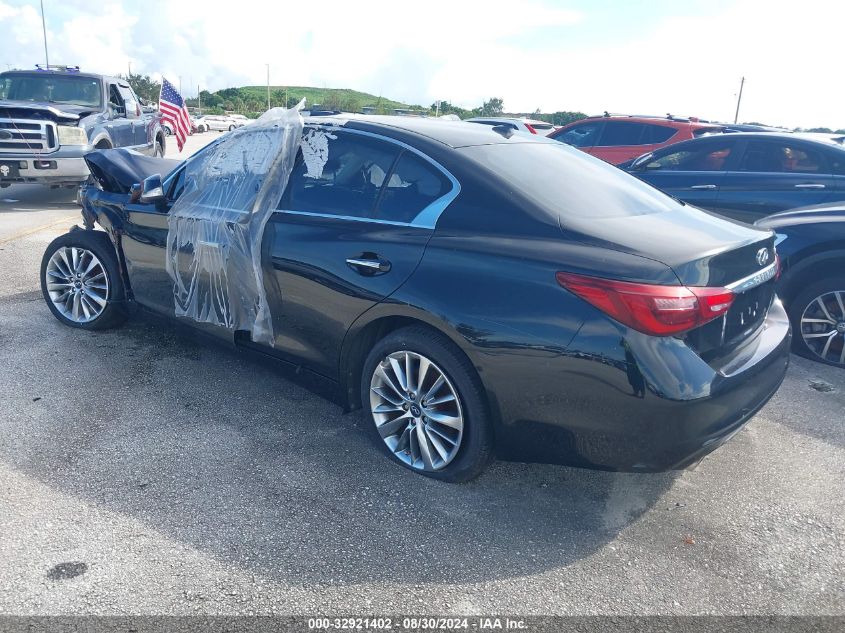 2018 Infiniti Q50 3.0T Luxe VIN: JN1EV7AP1JM590945 Lot: 32921402