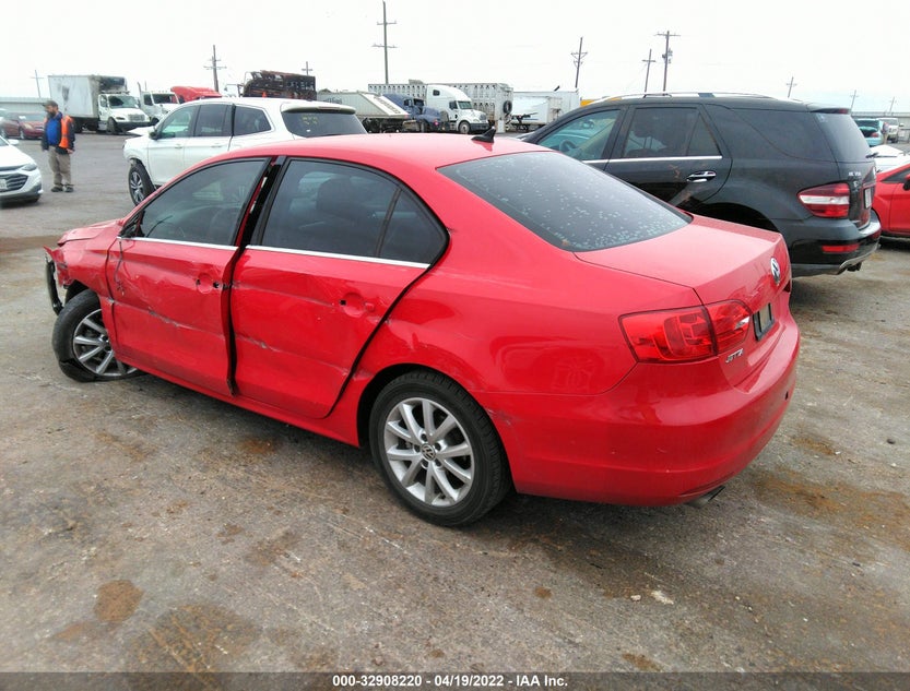 3VWD17AJ5EM221304