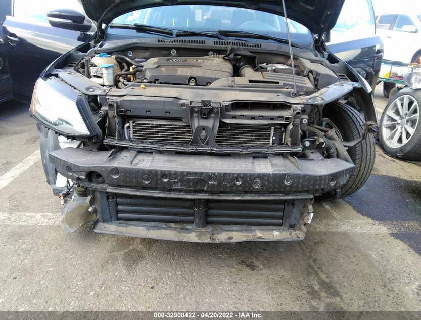 3VWL17AJ5GM337052