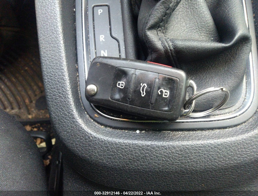 3VW2K7AJ8FM280112