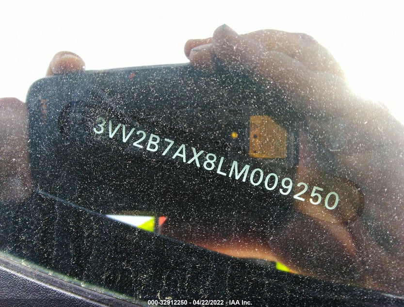 3VV2B7AX8LM009250