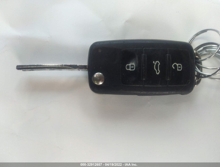 1VWAT7A38EC049463