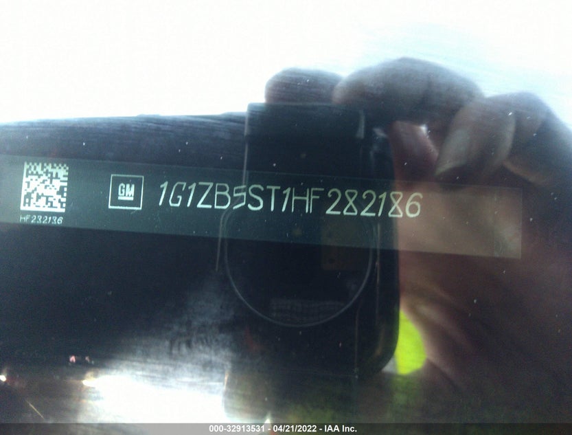 1G1ZB5ST1HF282186