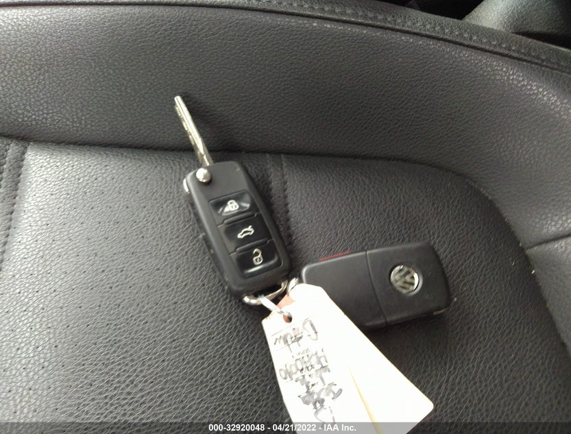 3VW3L7AJ1CM456818