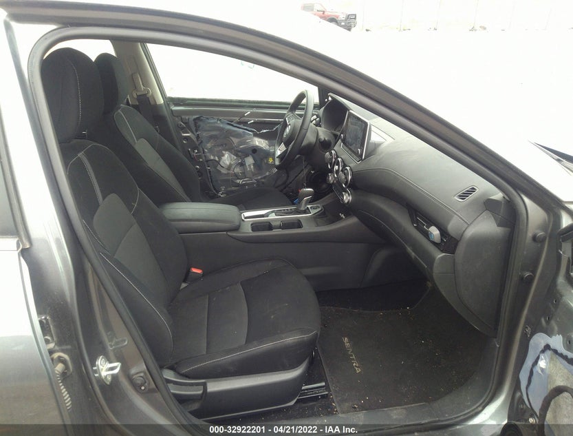 3N1AB8CV1LY220054