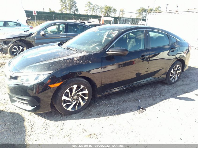 2HGFC2F72JH562658 2018 Honda Civic Ex