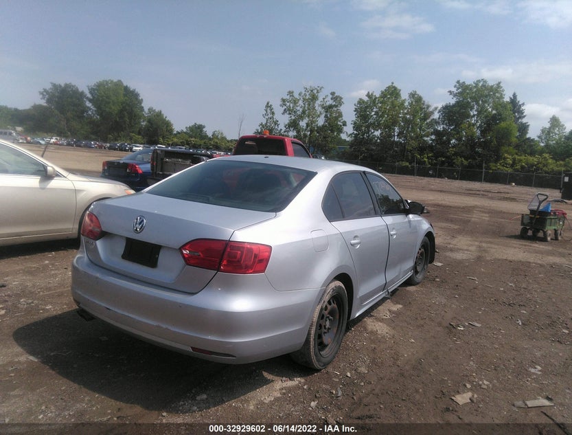 3VW1K7AJ9CM347324