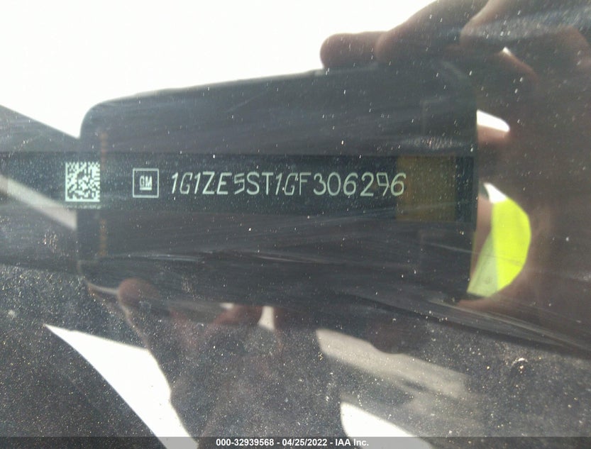 1G1ZE5ST1GF306296