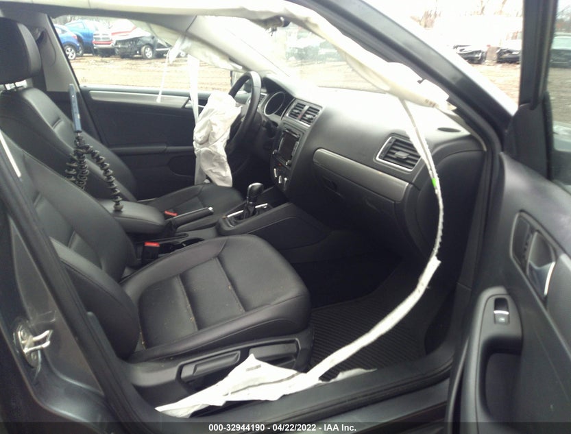 3VWD17AJ7FM250904