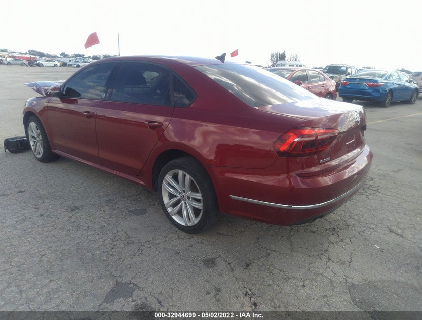 1VWLA7A35KC013871