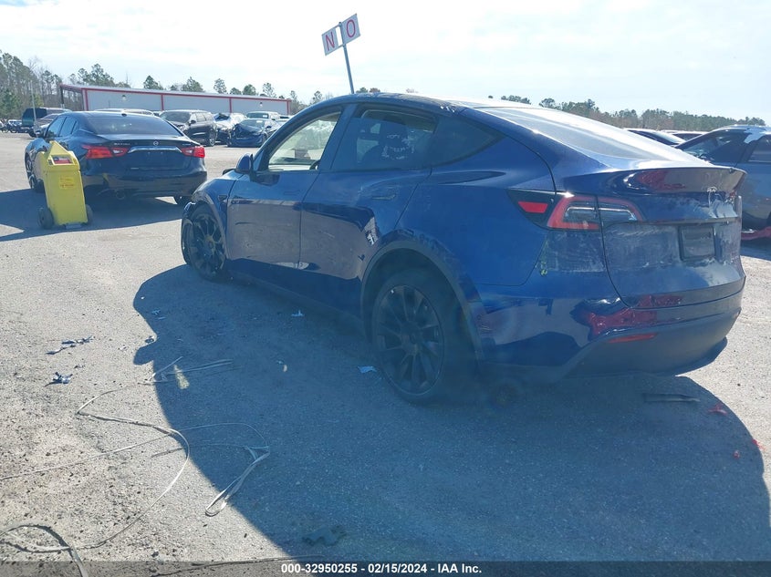 VIN 5YJYGDEE1LF040572 2020 TESLA MODEL Y LONG RANGE DUAL MOTOR ALL-WHEEL DRIVE
