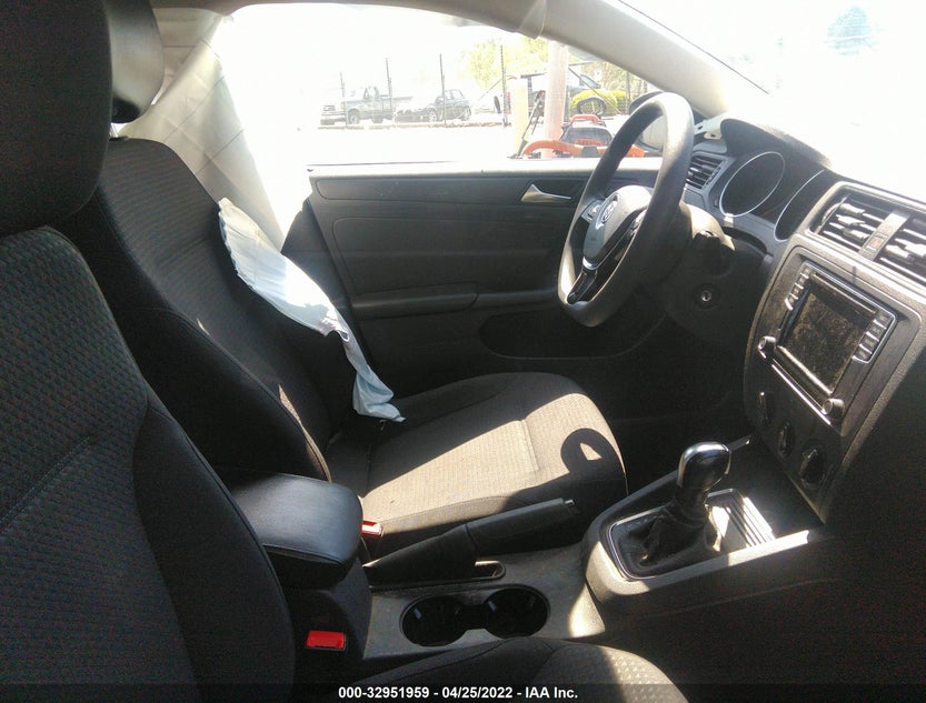 3VW267AJ3GM274272