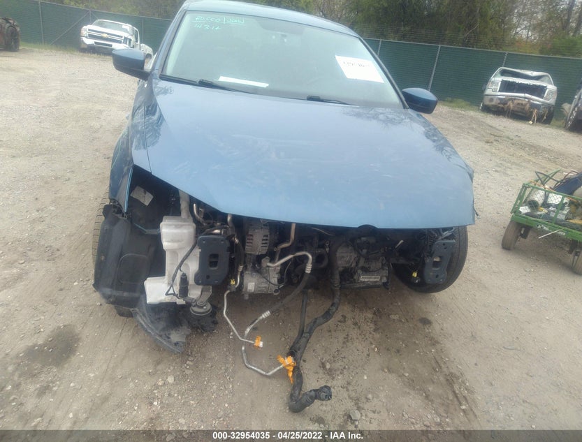 3VW2B7AJ5HM334291