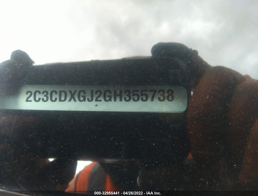 2C3CDXGJ2GH355738