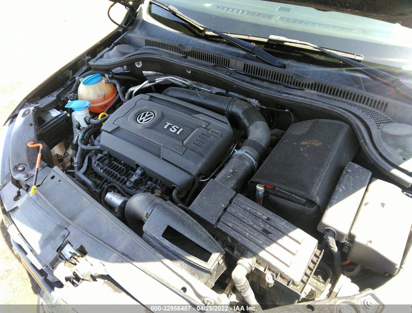 3VW4T7AJXEM210079