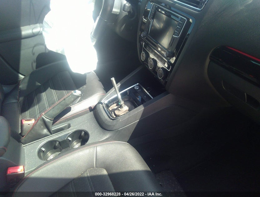 3VW5T7AJ4HM319081