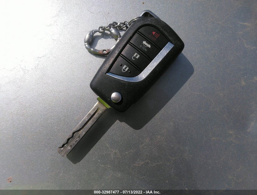 4T1B11HK1KU190786