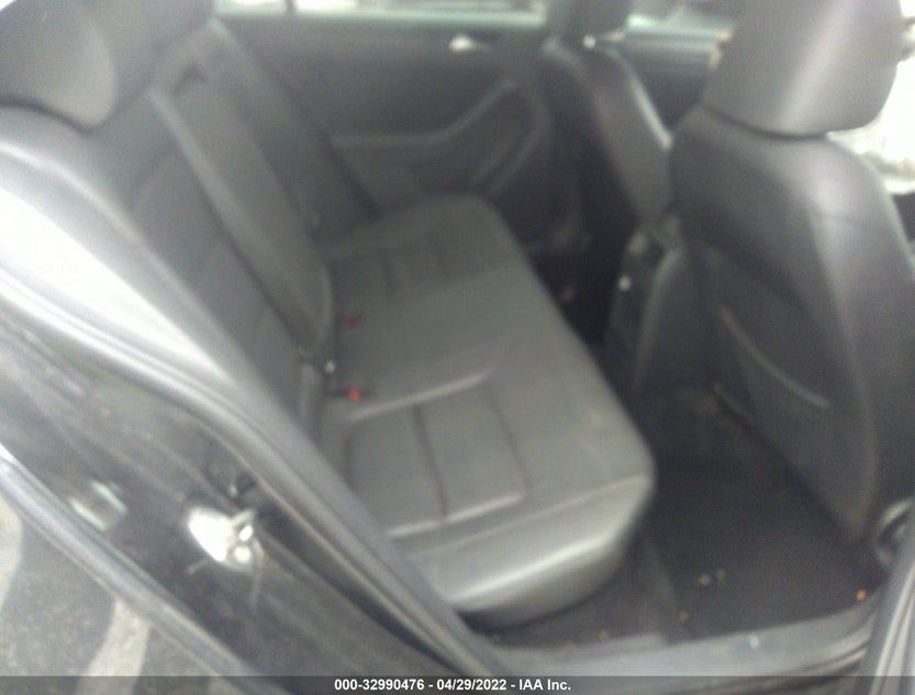 3VWDZ7AJ7BM375825