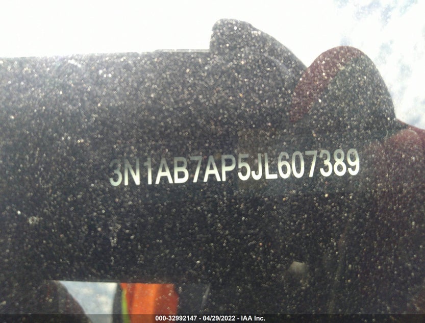 3N1AB7AP5JL607389