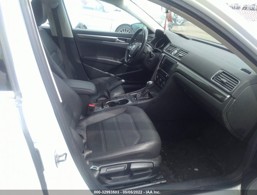 1VWBT7A30HC011086