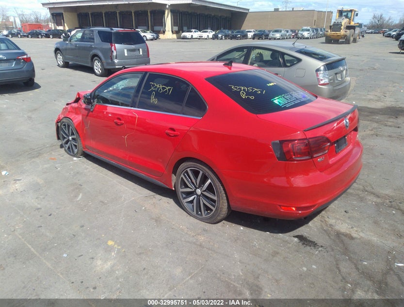 3VW5S7AJ2EM366186