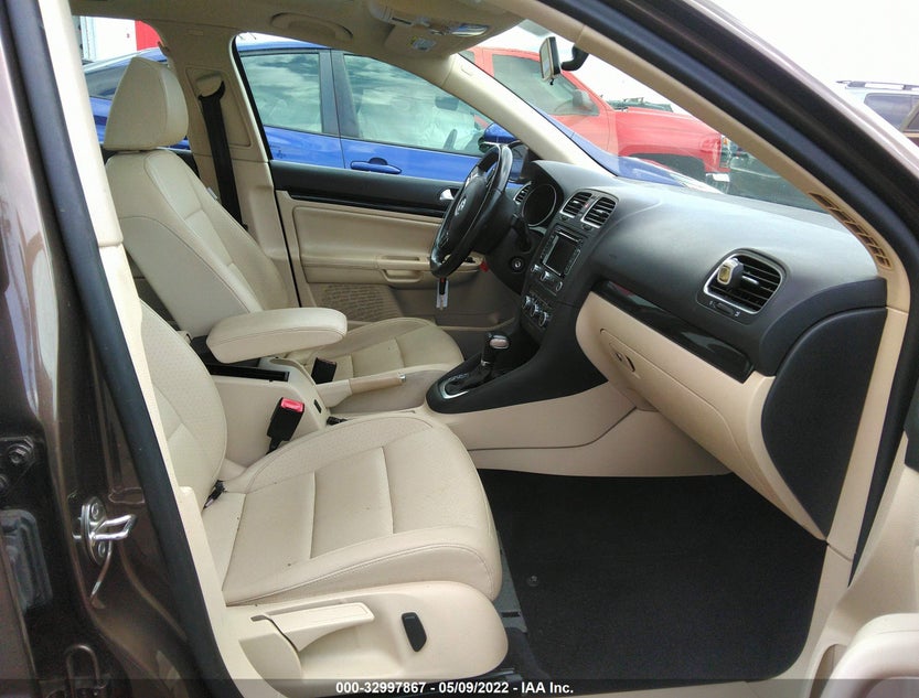 3VWPL7AJXBM627081