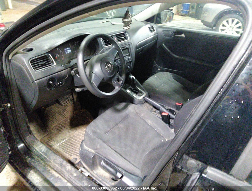 3VW2K7AJ6EM439661