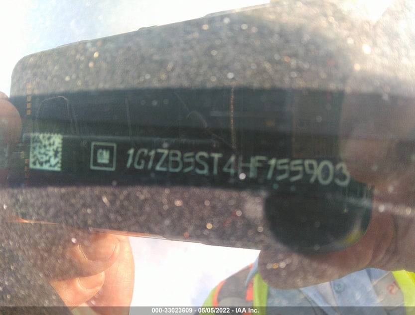 1G1ZB5ST4HF155903