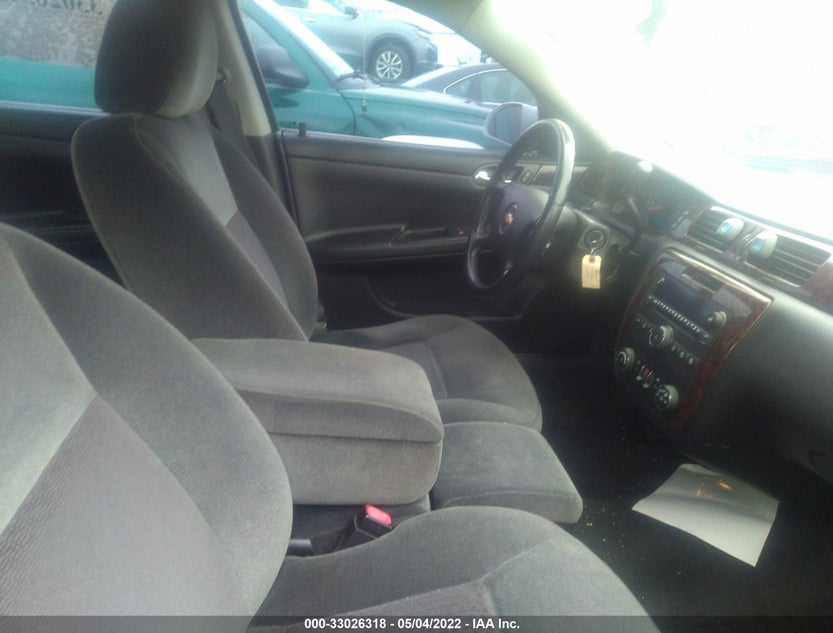 2G1WB5E32C1172570