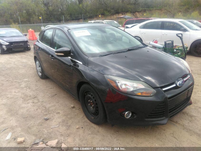 1FAHP3N24CL119379 2012 Ford Focus Titanium