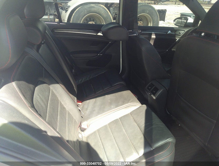 3VW5T7AU1FM057852
