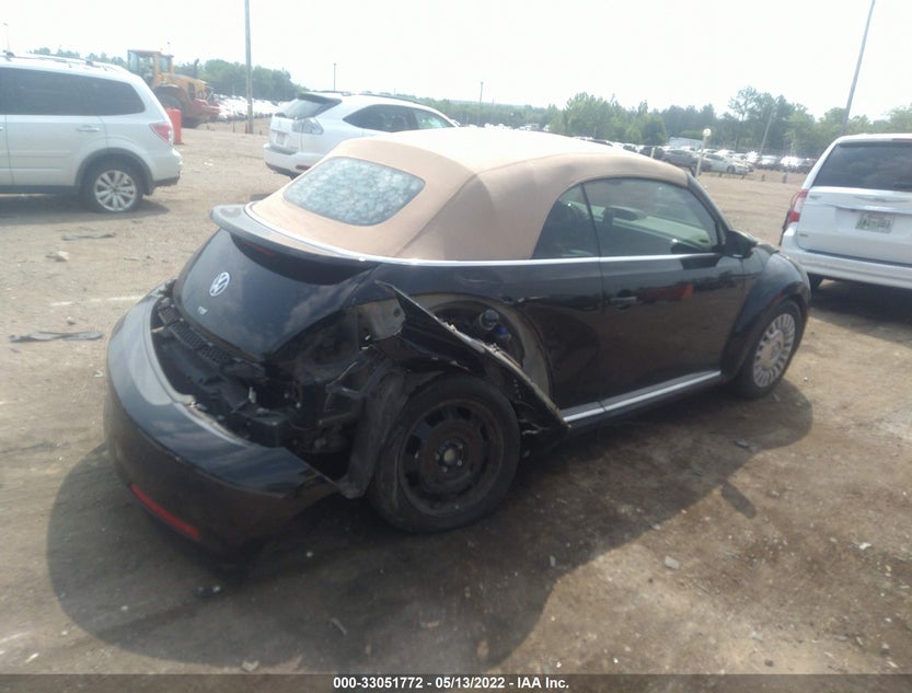 3VW5L7AT1DM828136