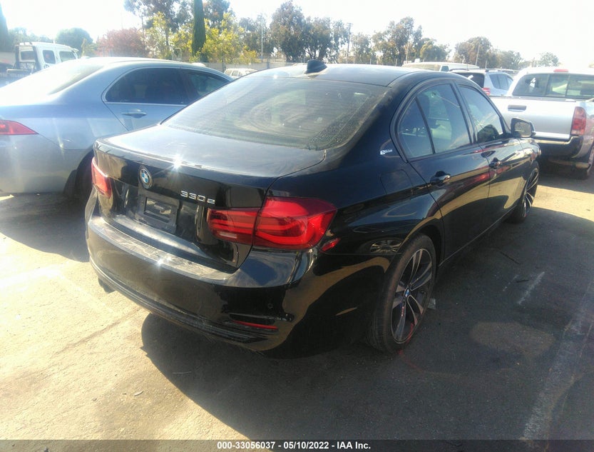 WBA8E1C50JA178355