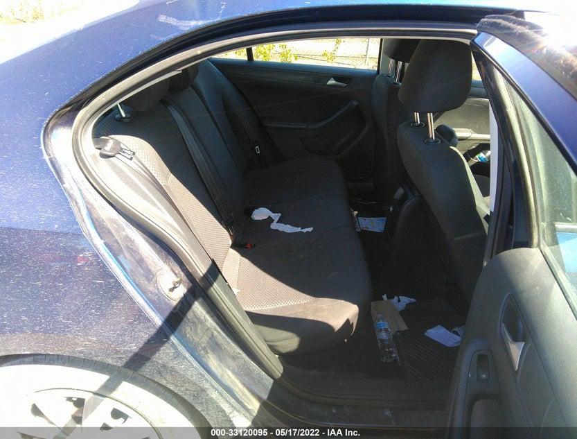 3VW2K7AJ1EM218758