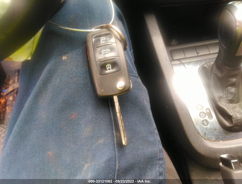 3VW2K7AJ0CM329119