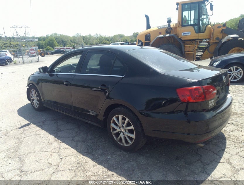 3VWD17AJ4EM320146