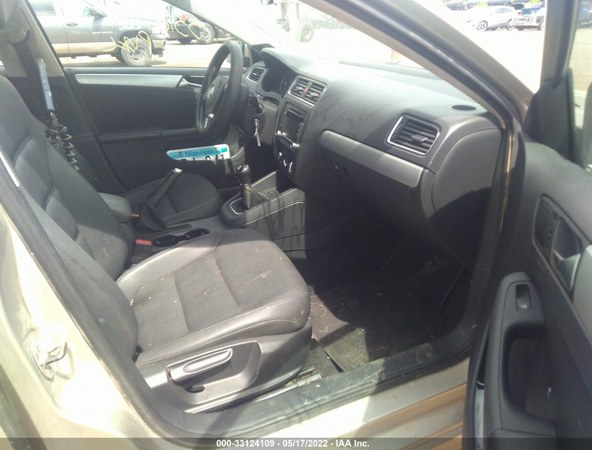 3VW3L7AJ6CM460265