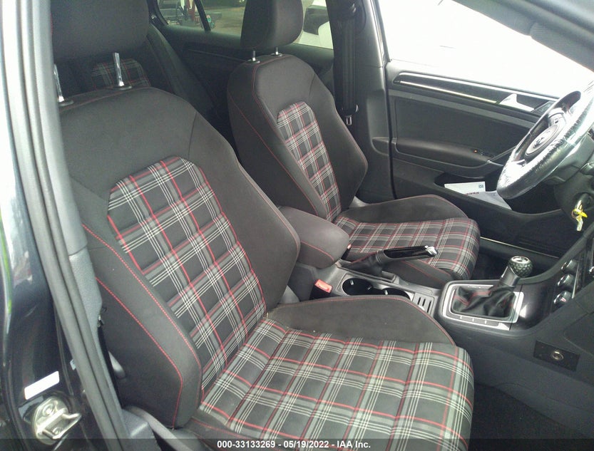 3VW5T7AU1FM101090