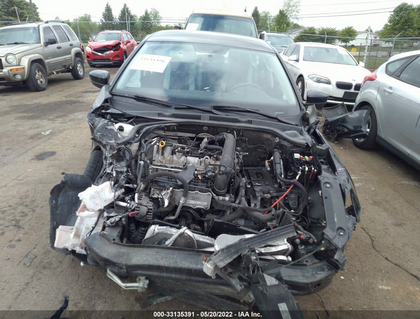 3VW2B7AJ5HM262718