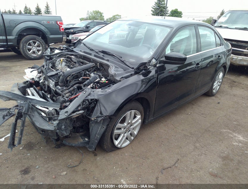 3VW2B7AJ5HM262718