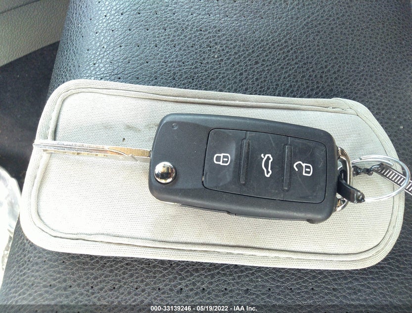 3VWDX7AJ2BM367878